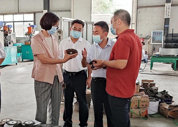 鄂州市委常委、統(tǒng)戰(zhàn)部部長鄒霞一行蒞臨昌利公司調研指導